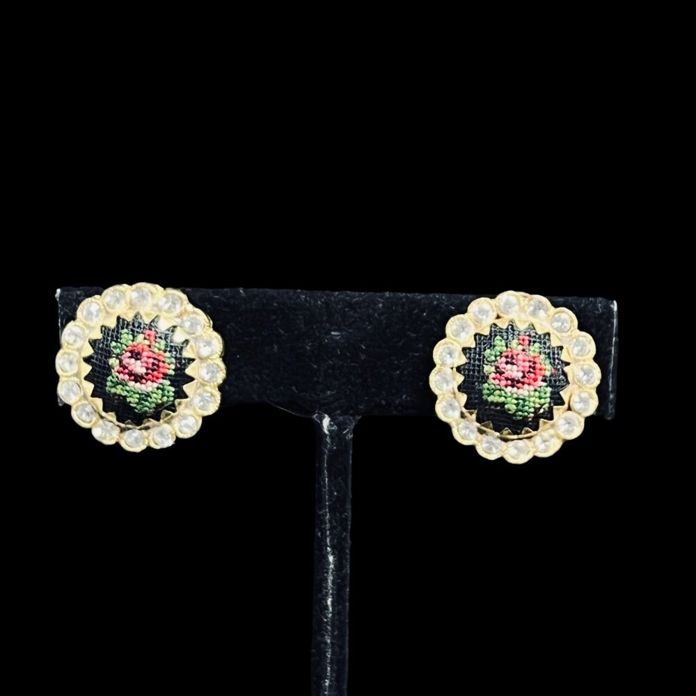 Austrian Floral Point Embroidery & Clear Glass Crystals Clip On Earrings (5236)